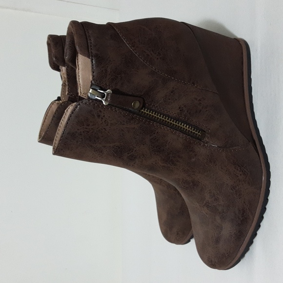 SOUL Naturalizer Haley Ankle Booties/ Boot - Picture 2 of 11